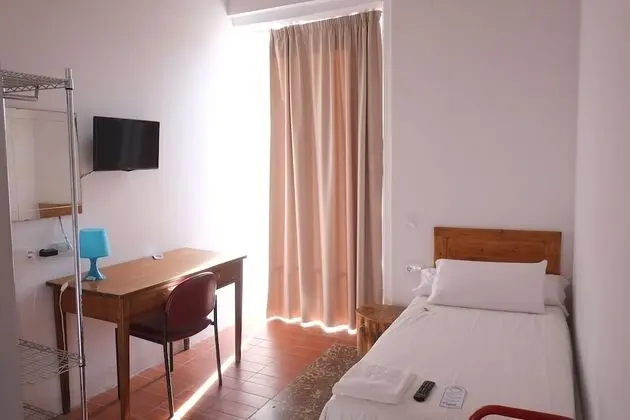 Single Room with Private External Bathroom