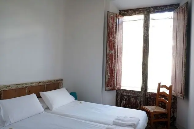 Twin Room with Private Bathroom