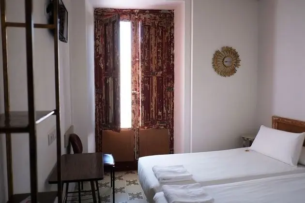 Twin Room with Private Bathroom
