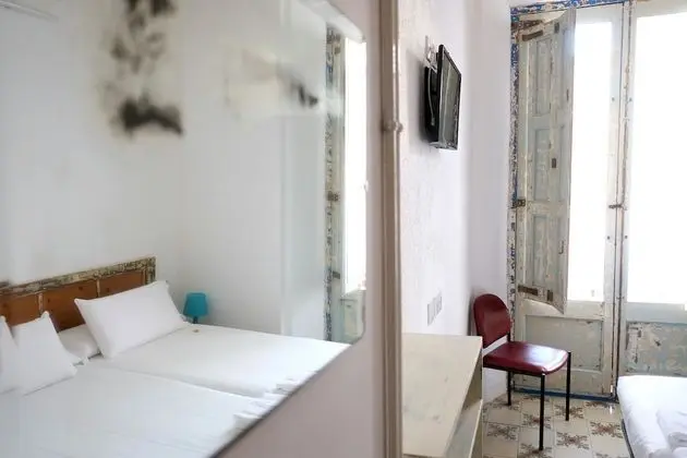 Twin Room with Private Bathroom