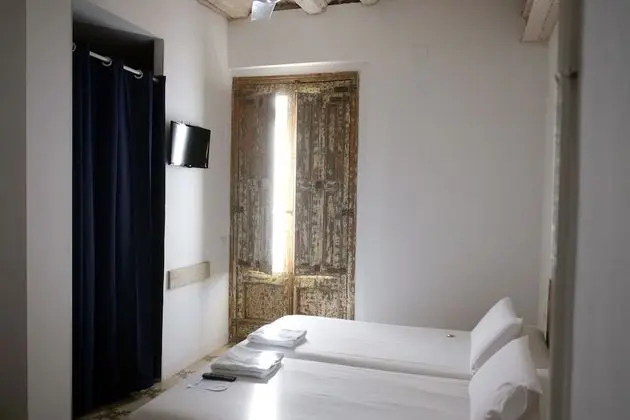 Twin Room with Private Bathroom