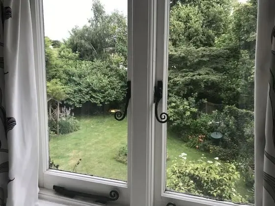 Tek Büyük Yataklı Oda (Duck Room)