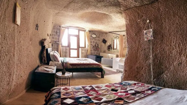 Triple, Dağ Manzaralı, Jakuzili