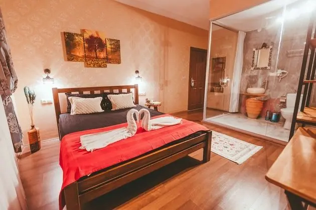 Deluxe Tek Büyük Yataklı Oda, 1 Büyük (Queen) Boy Yatak, Sigara İçilmez, Bahçe Manzaralı