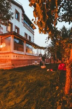 Economy Üç Kişilik Oda, 1 Yatak Odası, Sigara İçilmez, Bahçe Manzaralı