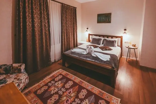 Standard Tek Büyük Yataklı Oda, 1 Büyük (Queen) Boy Yatak, Sigara İçilmez, Bahçe Manzaralı