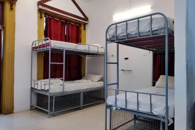 10 Bed AC Mixed Dorm