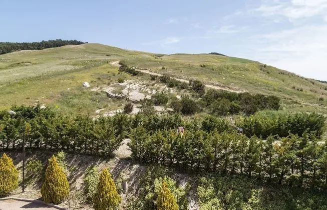 Büyük Yataklı Tek Kişilik Oda