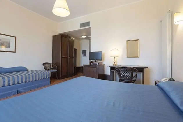 Standard Tek Büyük veya İki Ayrı Yataklı Oda