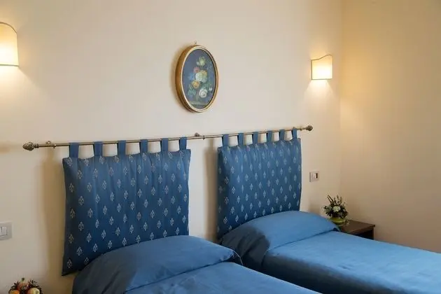 Standard Tek Büyük veya İki Ayrı Yataklı Oda