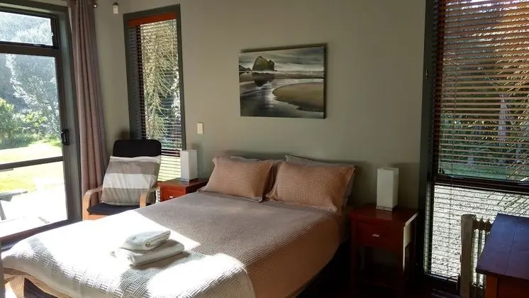 Deluxe Tek Büyük Yataklı Oda, Banyolu/Duşlu