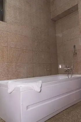 Standard Tek Büyük veya İki Ayrı Yataklı Oda, 1 Yatak Odası