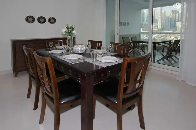 Apart Daire, 2 Yatak Odası, Marina Manzaralı