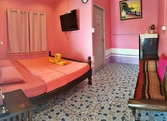Standard Oda, 1 Büyük (Queen) Boy Yatak, Sigara İçilmez