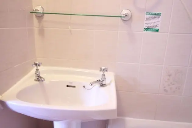 Basic Tek Kişilik Oda, Banyolu/Duşlu (Bath only)