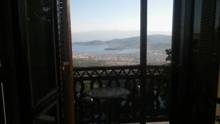 Panoramic Tek Büyük Yataklı Oda