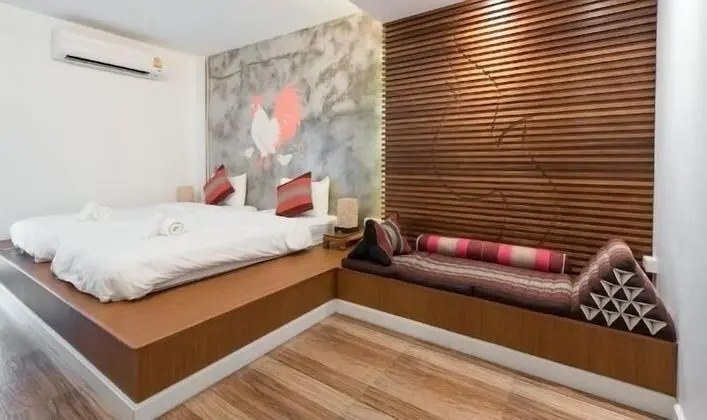 5-Bedroom Townhouse