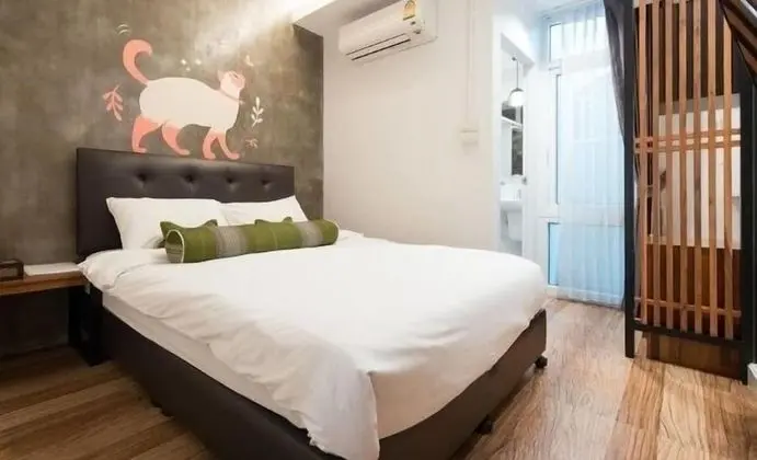 5-Bedroom Townhouse