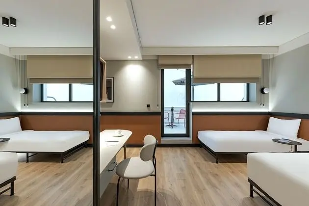 Superior Tek Büyük veya İki Ayrı Yataklı Oda, Balkon