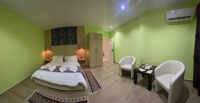 Tek Büyük Yataklı Oda