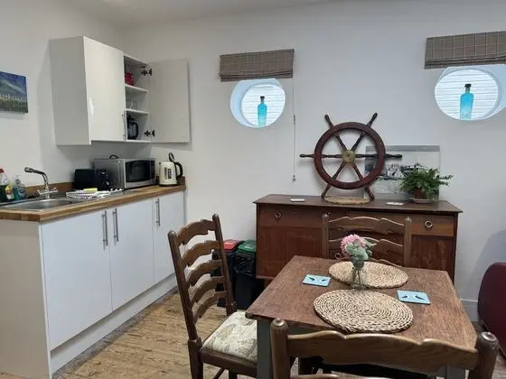 Captain Cabin