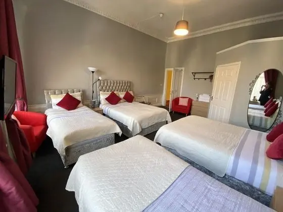 Standard Süit, Banyolu/Duşlu