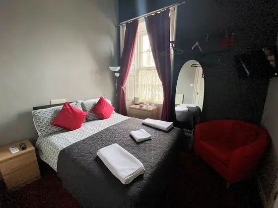 Standard Tek Büyük Yataklı Oda, Banyolu/Duşlu