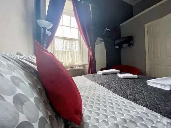 Standard Tek Büyük Yataklı Oda, Banyolu/Duşlu