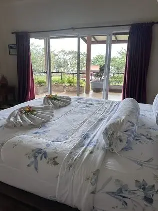 Piman Pu Lek - 1 King Bed (with A/C)