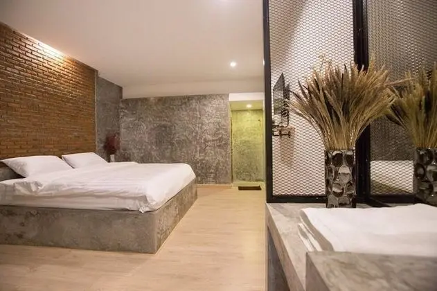 Deluxe Room with Balcony