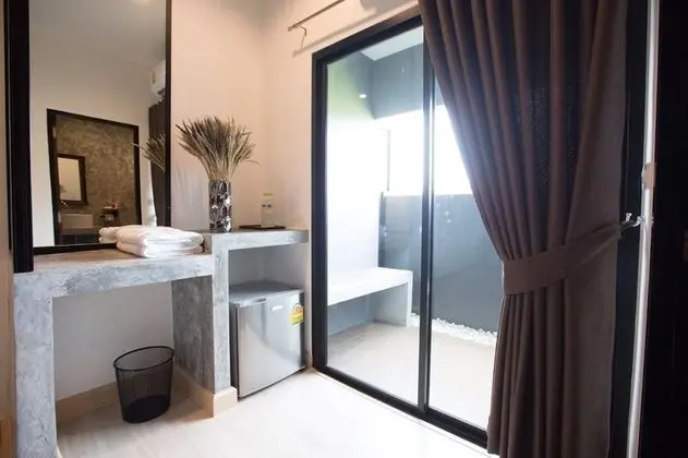 Deluxe Room with Balcony