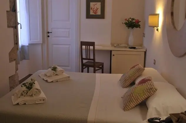 Classic Tek Büyük Yataklı Oda