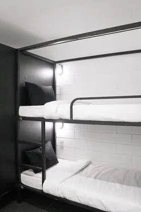 Ortak Ranzalı Oda, Karma Ranzalı Oda (Bed in 4-bed)