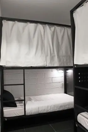 Ortak Ranzalı Oda, Sadece erkekler için (Bed in 10-bed)