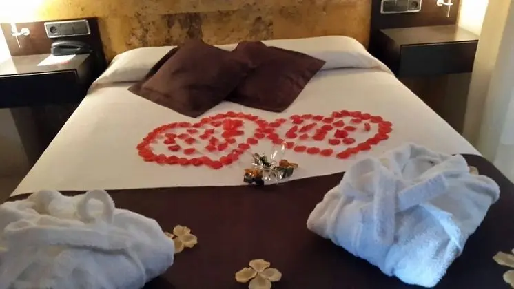 Romantic Tek Büyük Yataklı Oda