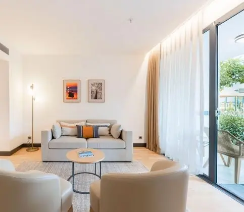 Comfort Oda, Havuz ve Bahçe Manzaralı