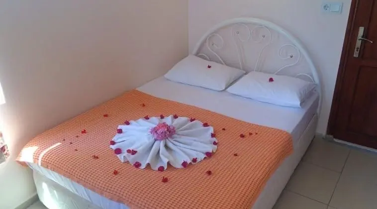Standart Oda, Kara Manzaralı