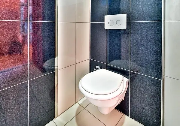 Standart Oda, Kara Manzaralı