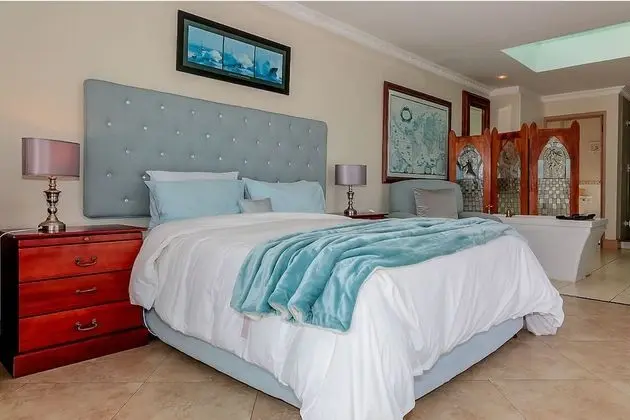 Honeymoon Tek Büyük Yataklı Oda