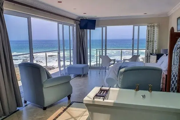 Honeymoon Tek Büyük Yataklı Oda