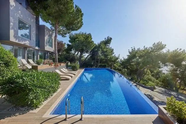 https://images.etstur.com/files/images/hotelImages/TR/55109/l/Pine-Bay-Holiday-Resort-Hotel-Oda-363258.jpg