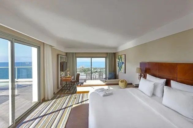 https://images.etstur.com/files/images/hotelImages/TR/55109/l/Pine-Bay-Holiday-Resort-Hotel-Oda-363694.jpg