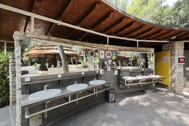 Comfort Bungalow with 2 beds (USB, Indoor lighting, WiFi Signal) all inclusive