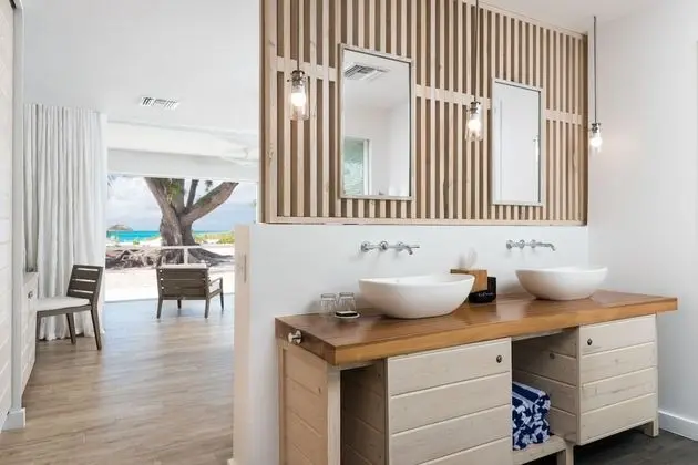 Premium Beachfront Room