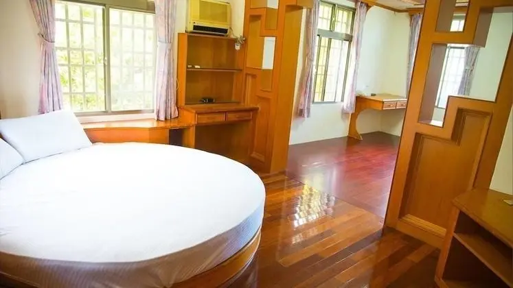 Dört Kişilik Oda, Özel Banyo, Dağ Manzaralı