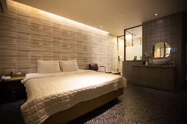 Deluxe Oda, 1 En Büyük (King) Boy Yatak, Sigara İçilmez (Ocean View or Mountain View)