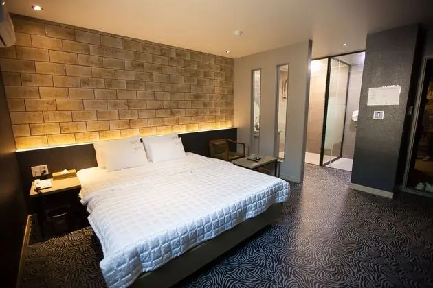 Standard Tek Büyük Yataklı Oda, 1 Yatak Odası, Sigara İçilmez (Ocean View or Mountain View)