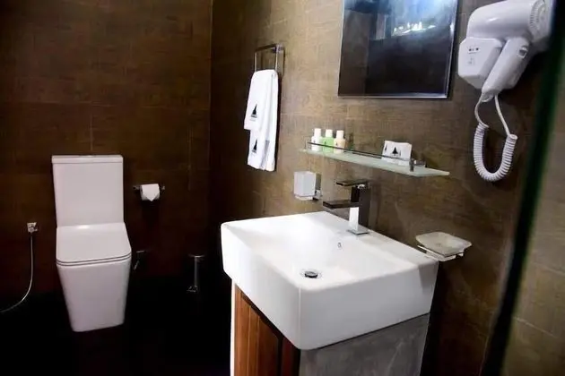 Deluxe Tek Büyük Yataklı Oda, Balkon