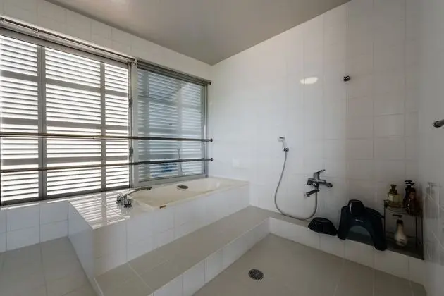 Comfort Ev, Sigara İçilmez (Beachfront, Pine House in Ginoza Hous)