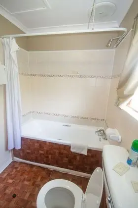 Kulübe (4 Sleeper with Kitchen)